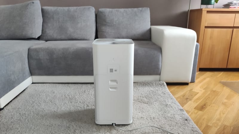 Xiaomi Mi Air Purifier 3 w salonie - tył