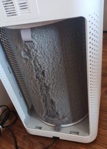 Zakurzony filtr w oczyszczaczu powietrza Xiaomi
