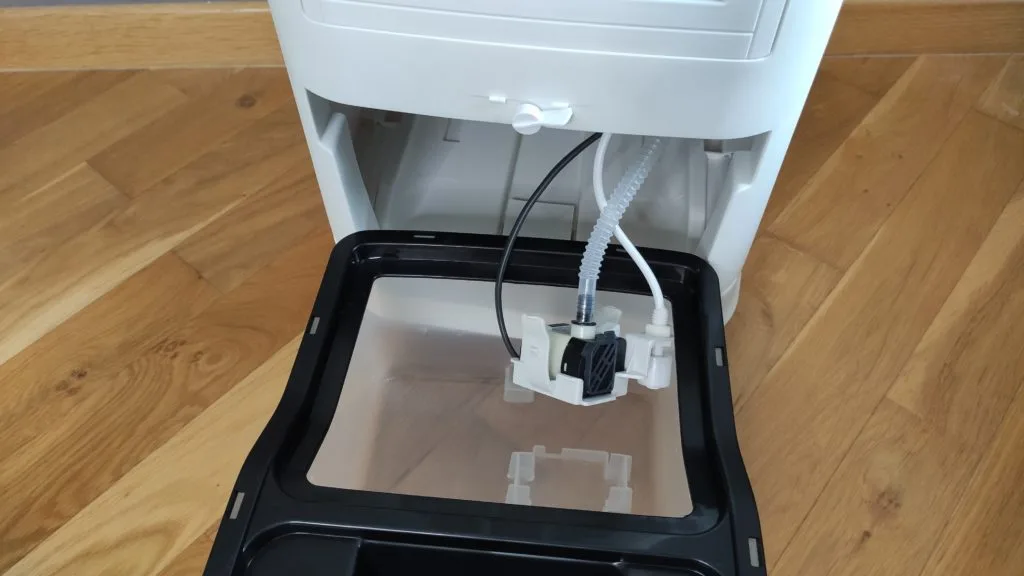 Klimatyzer ewaporacyjny z Castoramy zbiornik na wodę wraz z silniczkiem