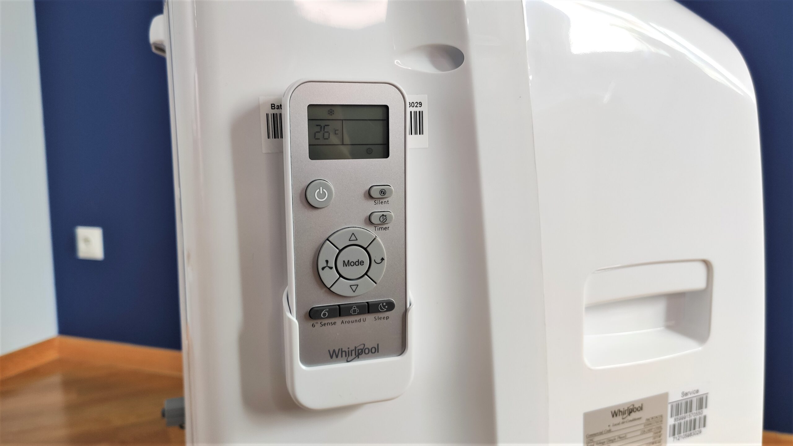 Klimatyzator przenośny Whirlpool PACW29COL pilot