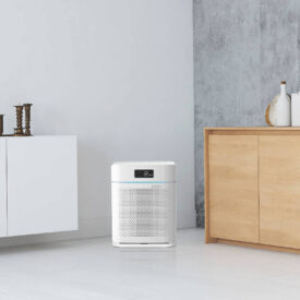 Oczyszczacz powietrza Ideal AP25 w pokoju