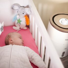 Nawilżacz powietrza Philips HU4811/10 w pokoju dziecka