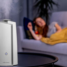 Nawilżacz powietrza Milla Home AH050E w sypialni