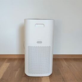 Levoit Core 600S widziany z bok, czujnik laserowy PM2,5