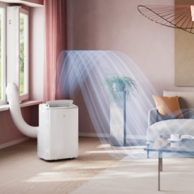Klimatyzator przenośny Electrolux EXP34U339CW w salonie