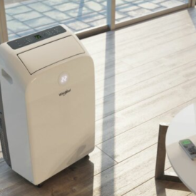 Klimatyzator przenośny Whirlpool PACW2900CO salon z góry