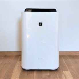 Sharp KC-D40EUW z przodu