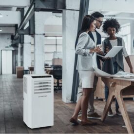 Klimatyzator przenośny Trotec PAC 2010 SH w pokoju